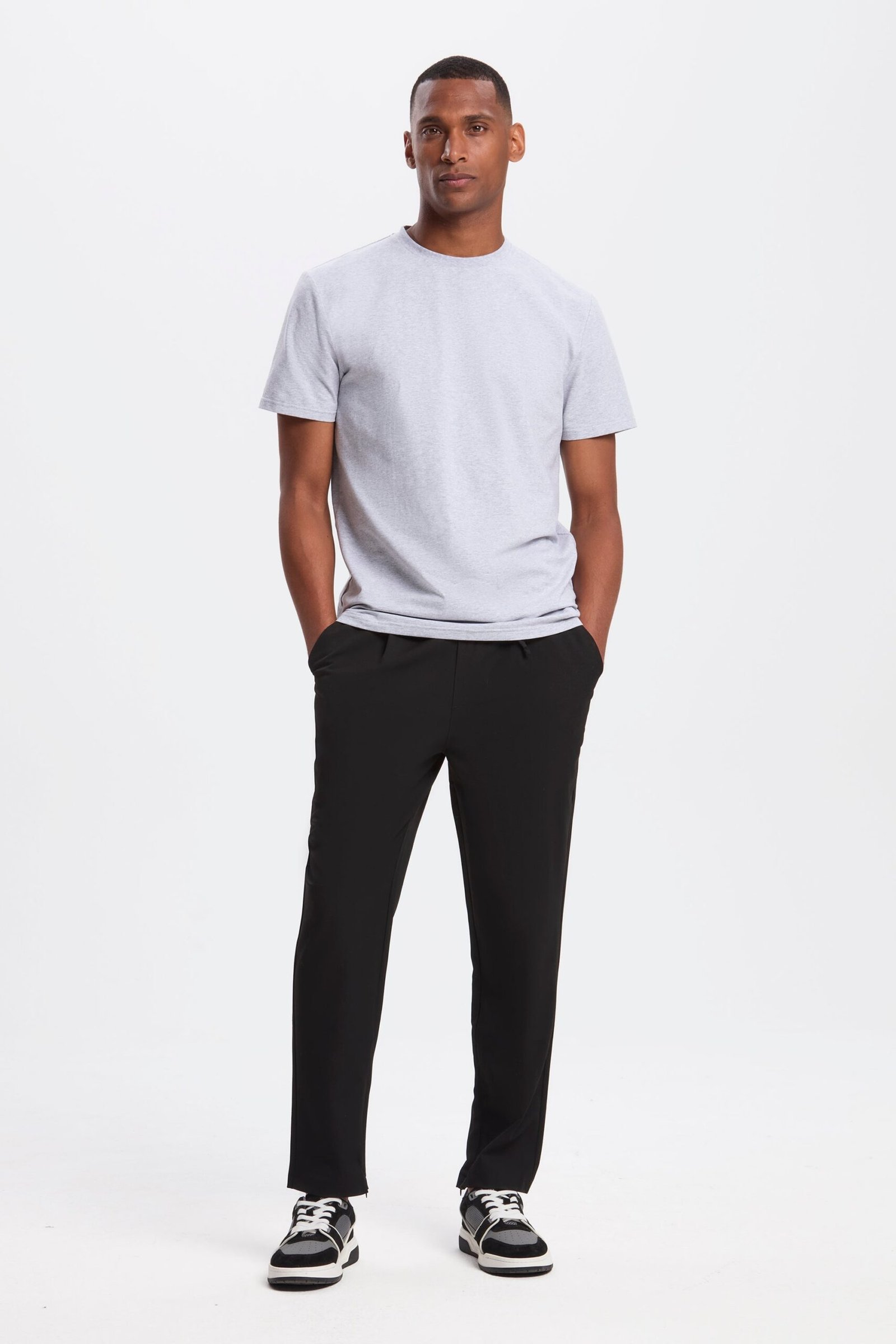 THE REGULAR T-SHIRT - Image 19