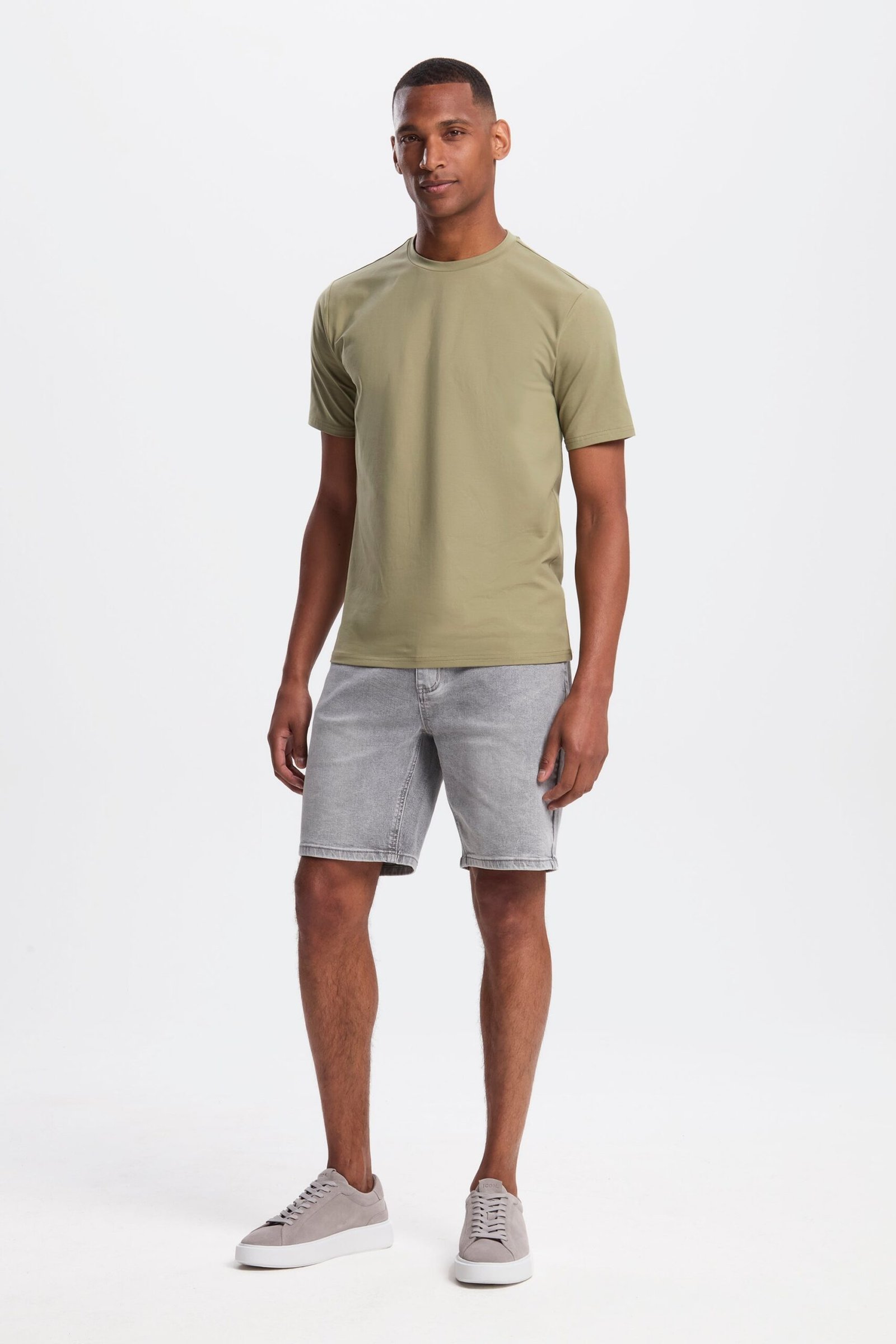 THE REGULAR T-SHIRT - Image 22