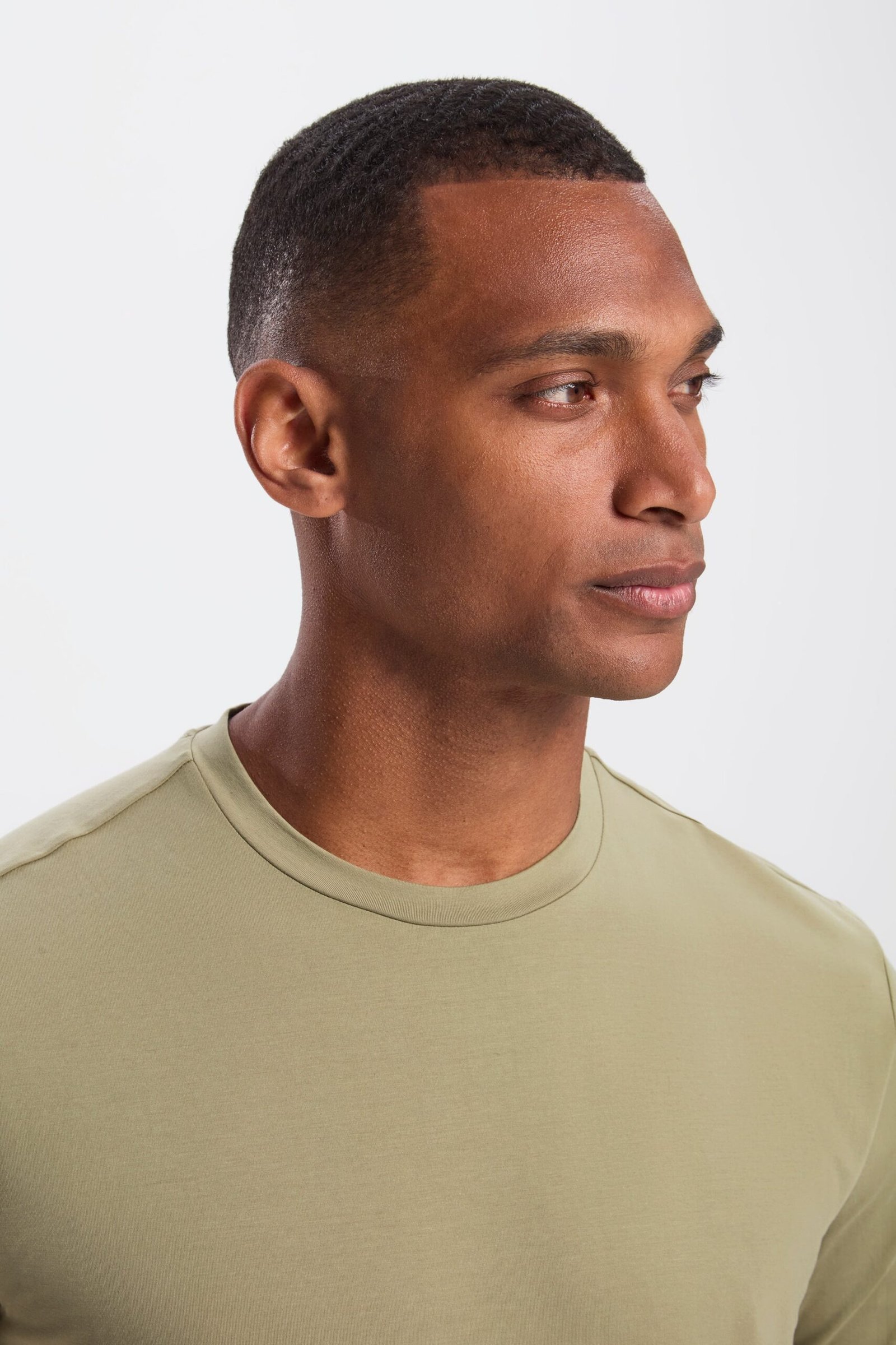 THE REGULAR T-SHIRT - Image 23