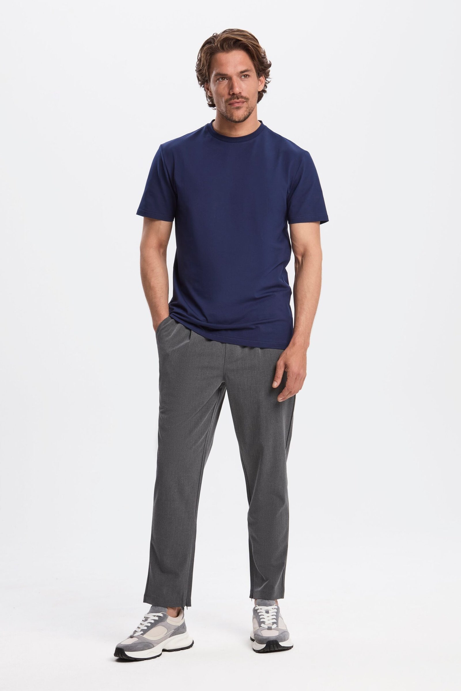 THE REGULAR T-SHIRT - Image 18